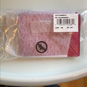 Michael Kors wristlet